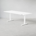 Justerbart skrivbord med vit bordsskiva och vita ben, mått 200x80 cm
