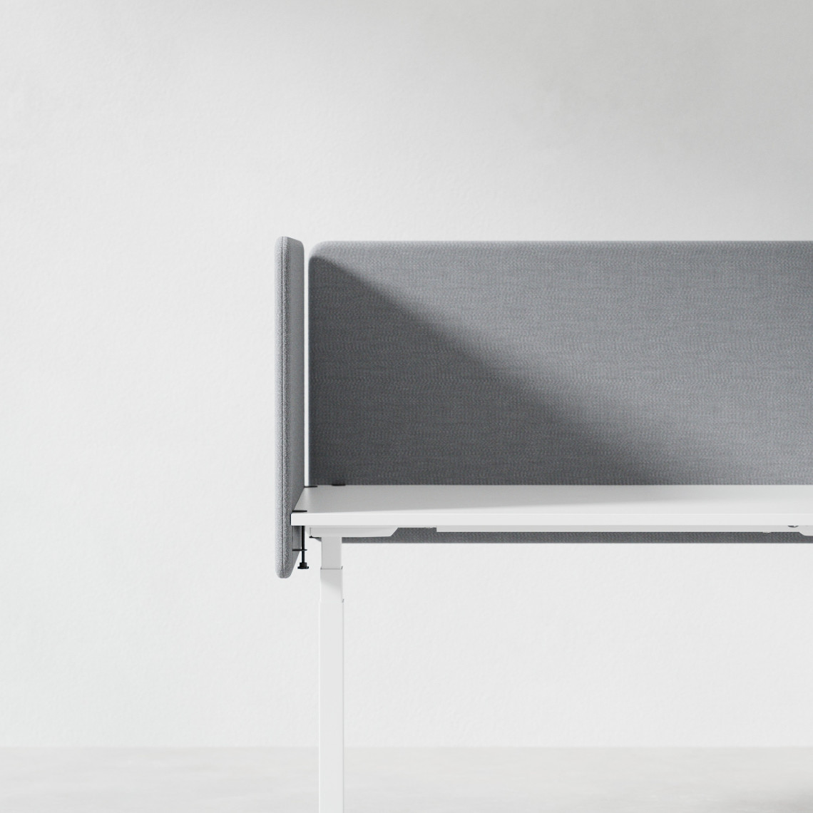 Bordsskärm Modea - Inklusive bordsbeslag