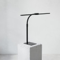 Skrivbordslampa Level - flexibel med två armar