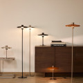 Golvlampa N.U