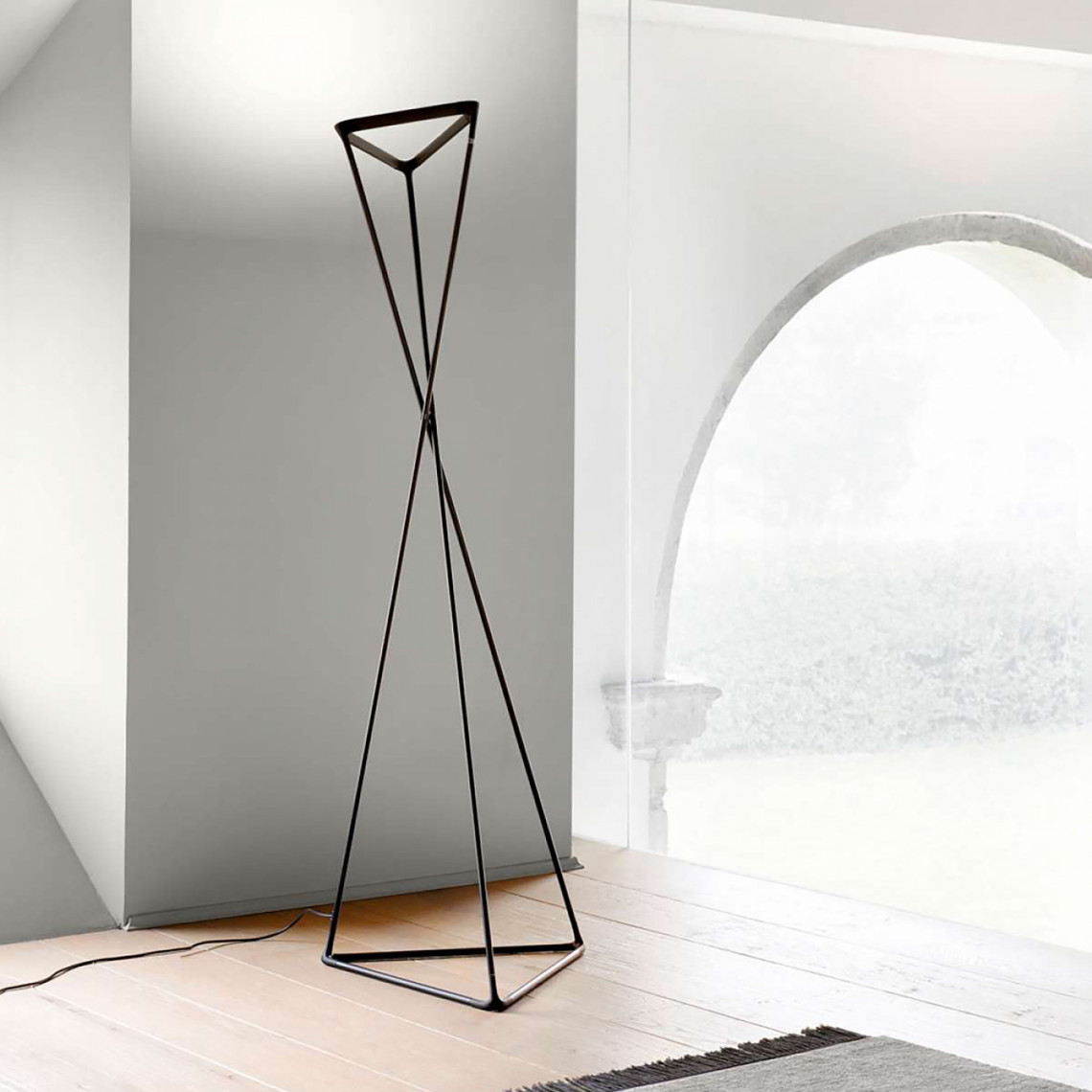 Golvlampa TANGO Golvlampa TANGO