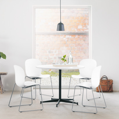 RBM Allround, runt bord med laminatskiva 73cm höjd