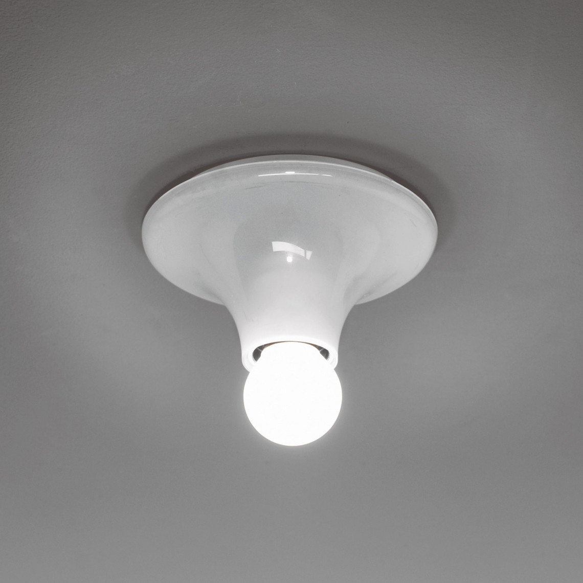 Teti Vägg/Taklampa Vit Teti Vägg/Taklampa Vit