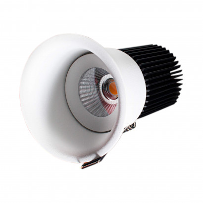 Spotlight M13