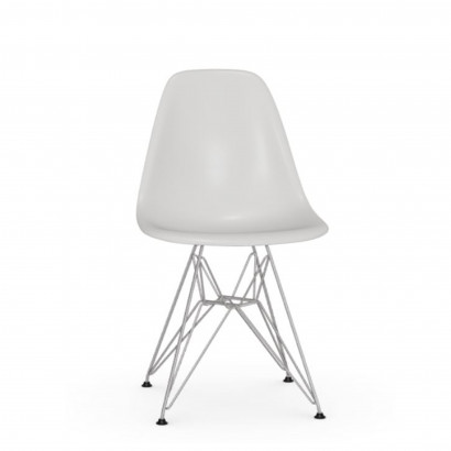 Eames Plastic Side Chair DSR