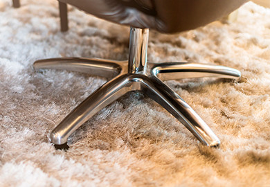 Hjul till kontorsstol – materialguide för alla golv